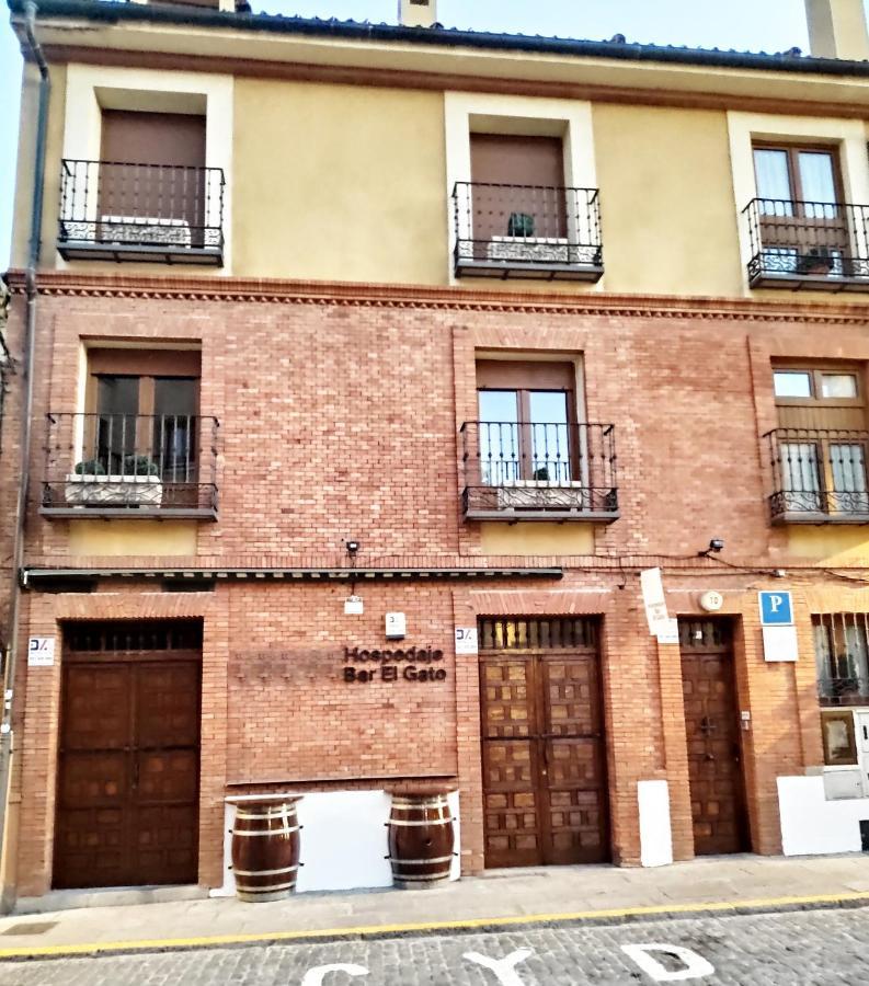 Hospedaje Bar El Gato Del Acueducto 塞哥维亚 外观 照片
